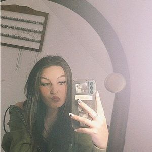 Meet your Posher, Adyson